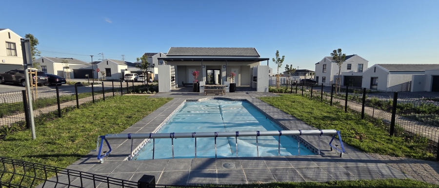 To Let 3 Bedroom Property for Rent in Jakarandas Western Cape